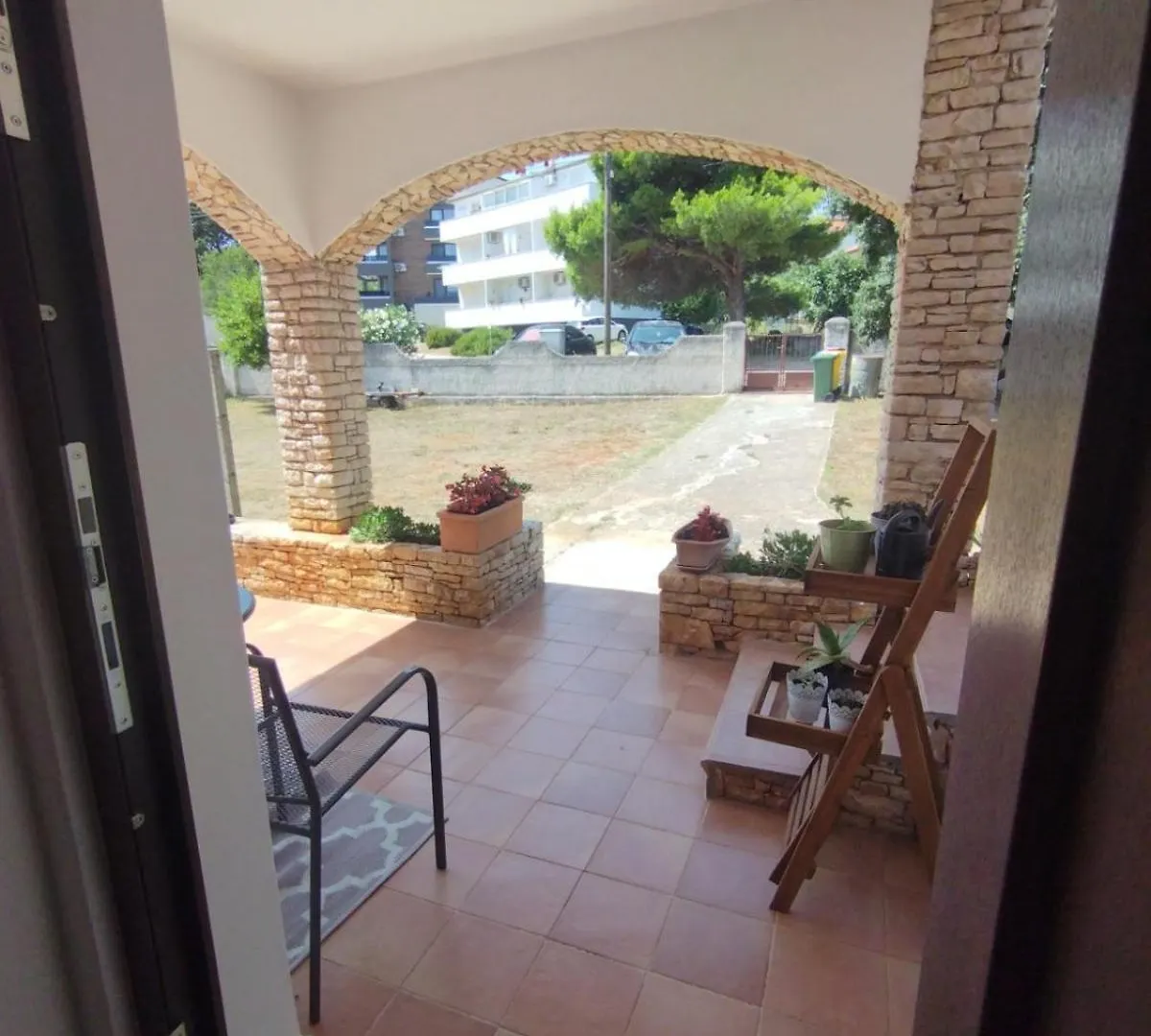 Studio Apartment Giardin *** Liznjan
